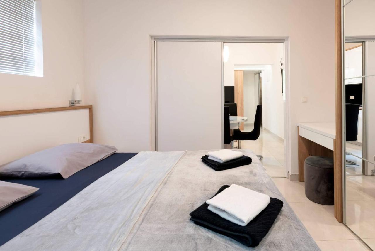 Apartment White Pearl Ražanac 외부 사진